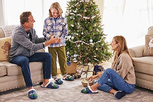 Dearfoams Kids and Toddlers Lil Bear Baby Bear Christmas Holiday Matching Pajama Family Bear Slipper